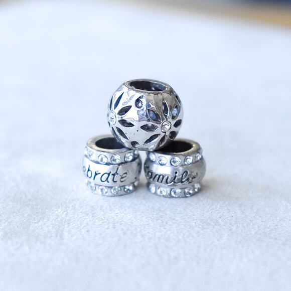 Brighton 3 PC Spacer Beads Charms Silver Plated Flower Celebrate Family Set Lot - Picture 1 of 5